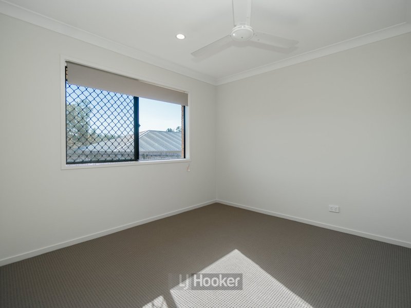 Photo - 18 Robur Street, Marsden QLD 4132 - Image 10