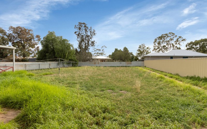 Photo - 18 Rockbourne Street, Elizabeth North SA 5113 - Image 4