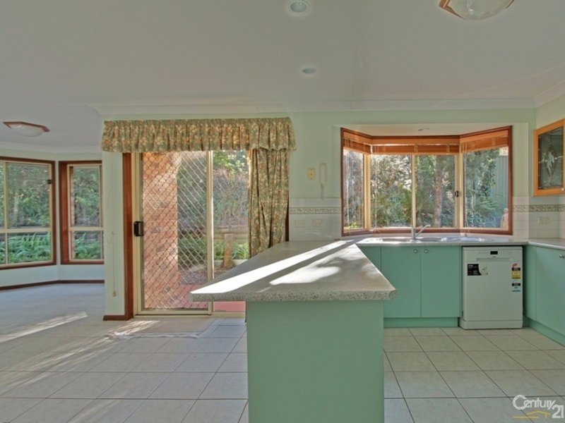 Photo - 18 Rocklea Street, Hazelbrook NSW 2779 - Image 4