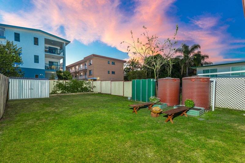 Photo - 18 Rodway Street, Zillmere QLD 4034 - Image 12