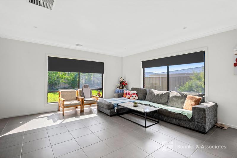 Photo - 18 Rogers Avenue, Wodonga VIC 3690 - Image 6