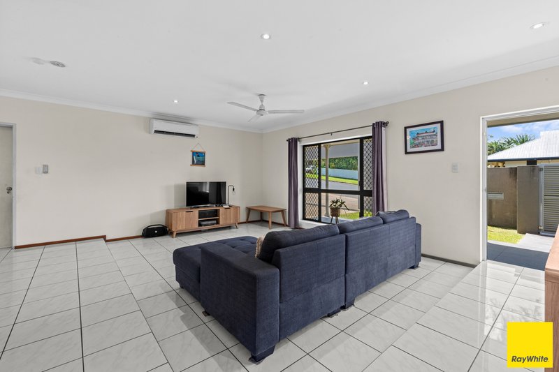 Photo - 18 Rogers Close, Whitfield QLD 4870 - Image 3