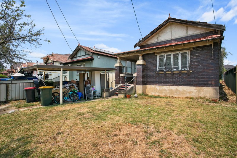 Photo - 18 Ronald Avenue, Earlwood NSW 2206 - Image 2