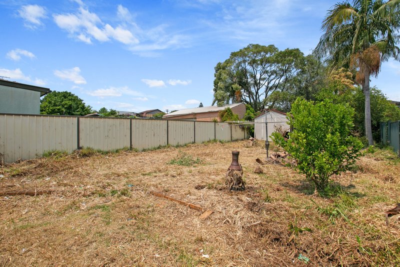 Photo - 18 Ronald Avenue, Earlwood NSW 2206 - Image 7