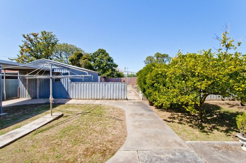 Photo - 18 Rondo Avenue, Findon SA 5023 - Image 13