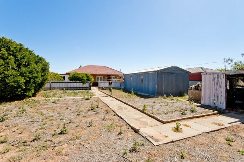 Photo - 18 Rondo Avenue, Findon SA 5023 - Image 15