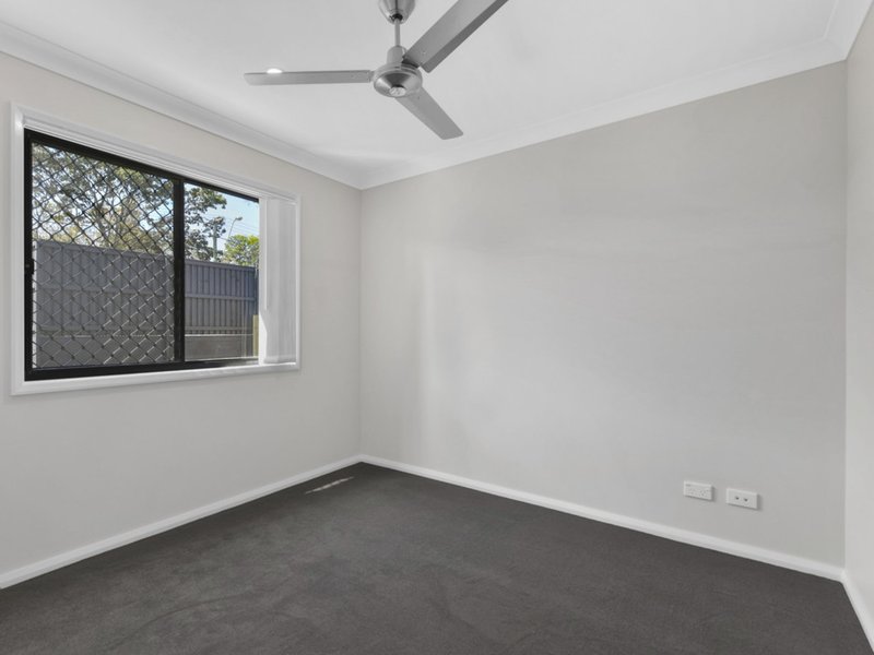 Photo - 18 Rookery Crescent, Bridgeman Downs QLD 4035 - Image 16