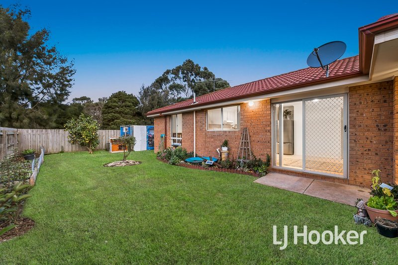 Photo - 18 Rossi Close, Pakenham VIC 3810 - Image 13