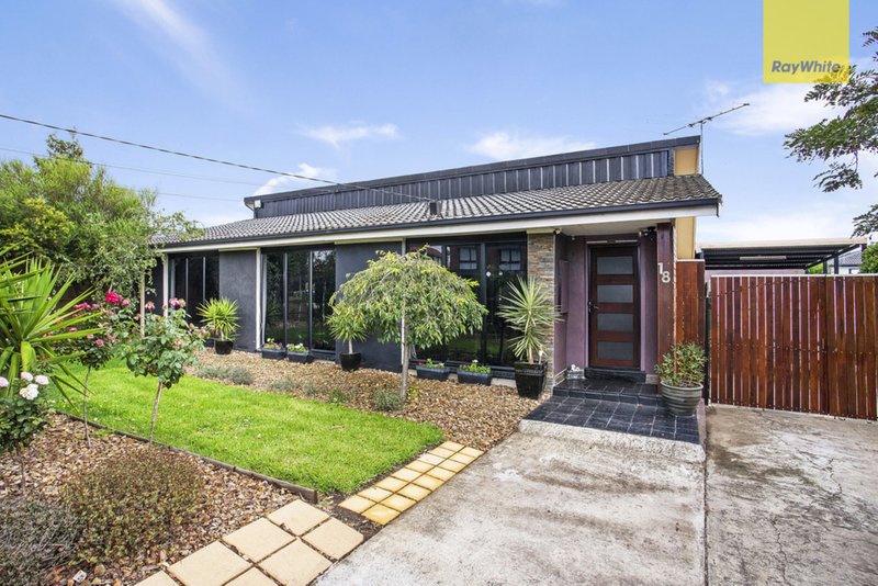 18 Rowan Drive, Kealba VIC 3021