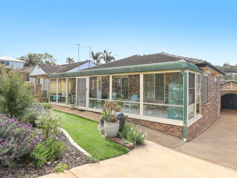 Photo - 18 Roycroft Ave , Mount Warrigal NSW 2528 - Image