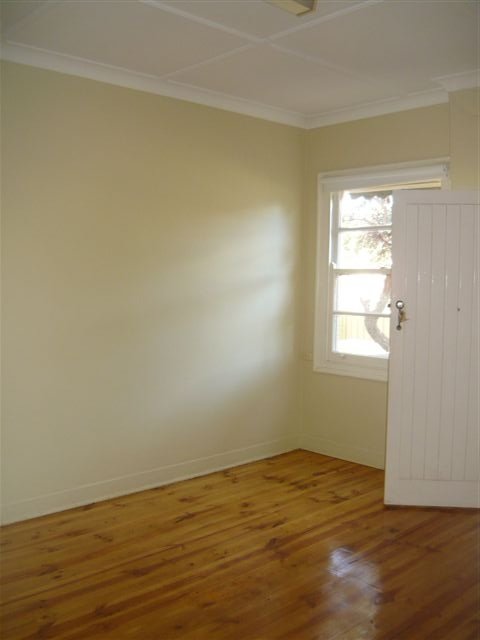 Photo - 18 Rudall Avenue, Whyalla Playford SA 5600 - Image 5