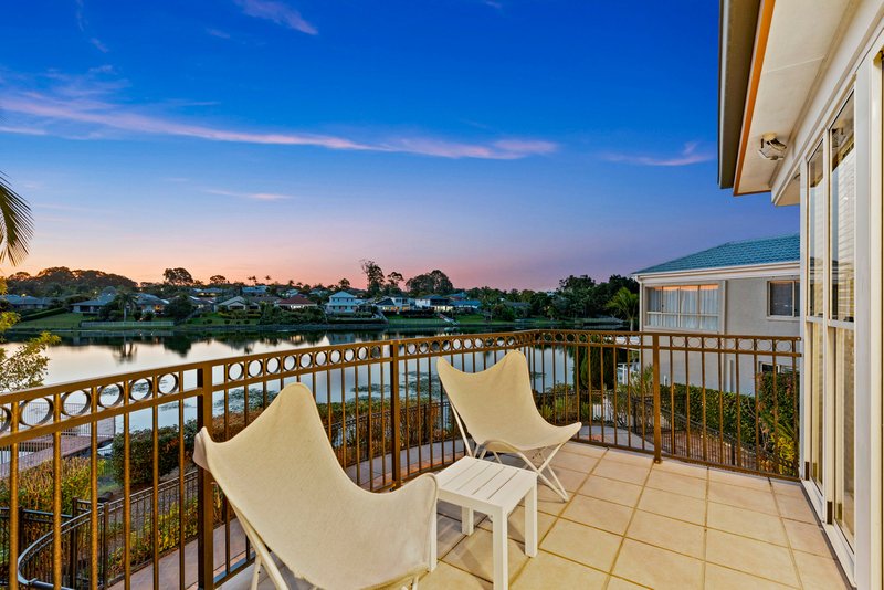 Photo - 18 Saint Ives Drive, Robina QLD 4226 - Image 5