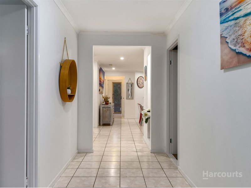 Photo - 18 Sanderling Street, Taigum QLD 4018 - Image 3