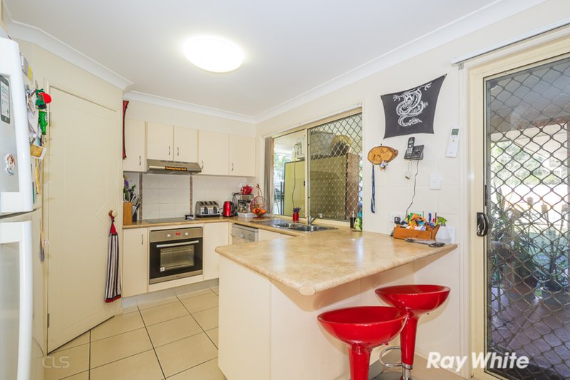 Photo - 18 Sandheath Place, Ningi QLD 4511 - Image 4