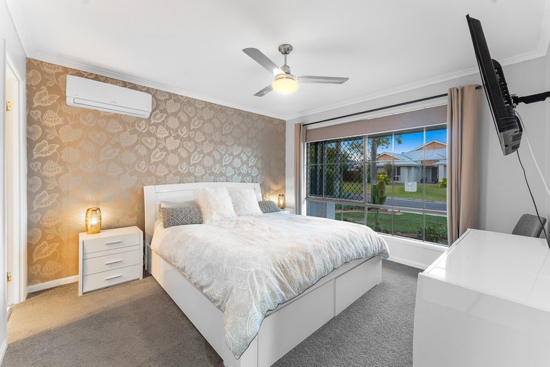 Photo - 18 Sandpiper Avenue, North Lakes QLD 4509 - Image 21