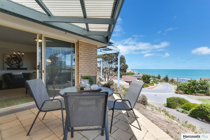 Photo - 18 Sandpiper Terrace, Hallett Cove SA 5158 - Image 2