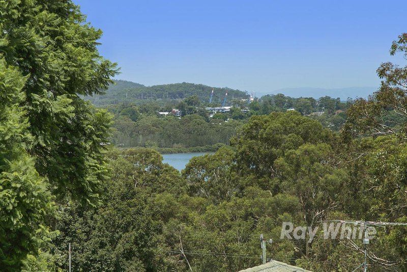 Photo - 18 Sandra Street, Fennell Bay NSW 2283 - Image 13