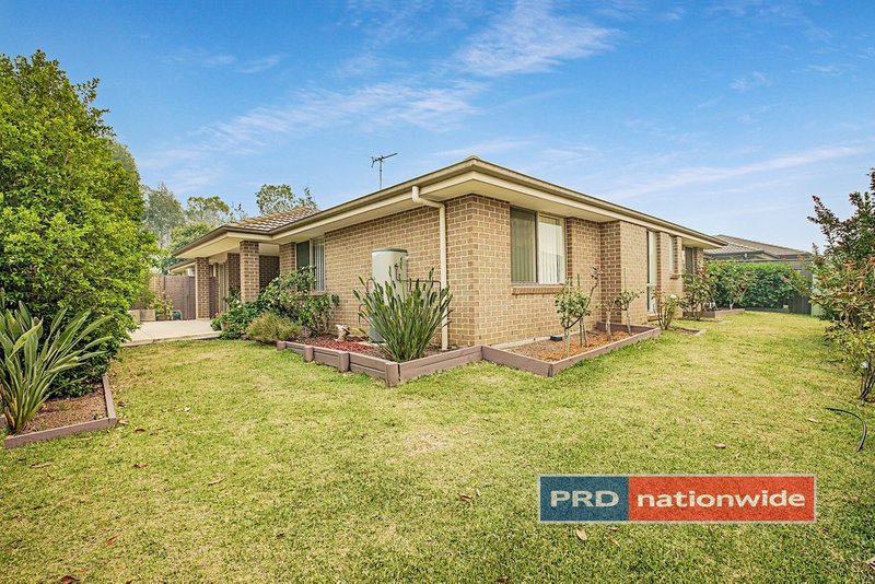 Photo - 18 Sandstock Crescent, Jordan Springs NSW 2747 - Image 2