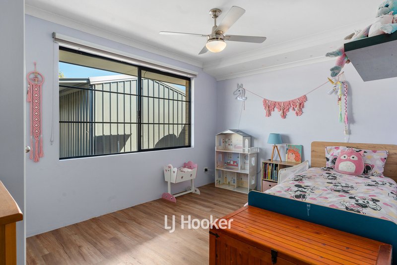 Photo - 18 Savory Crescent, Yalyalup WA 6280 - Image 6