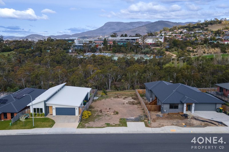 Photo - 18 Saw Mill Court, Austins Ferry TAS 7011 - Image 3