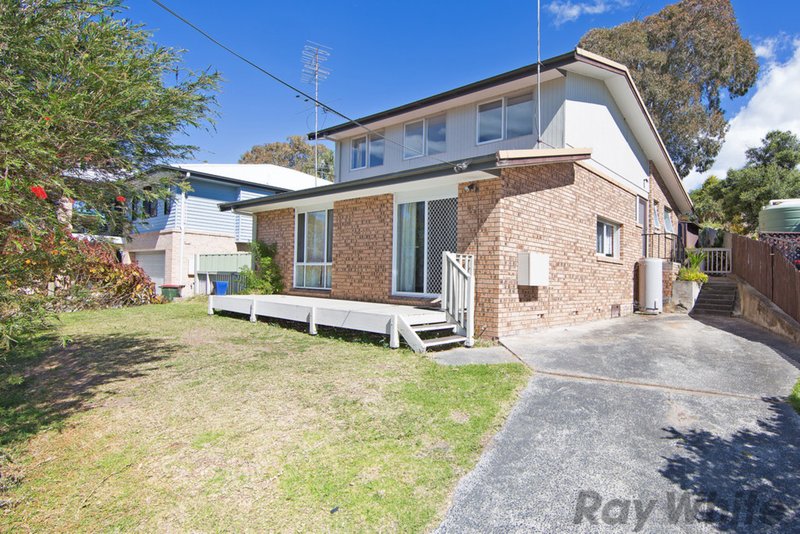 Photo - 18 Scenic Drive, Budgewoi NSW 2262 - Image 3