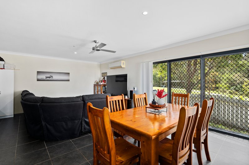 Photo - 18 Schroeder Street, Yarrabilba QLD 4207 - Image 3