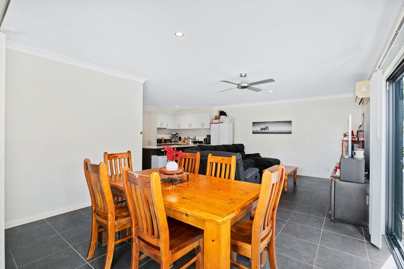 Photo - 18 Schroeder Street, Yarrabilba QLD 4207 - Image 5