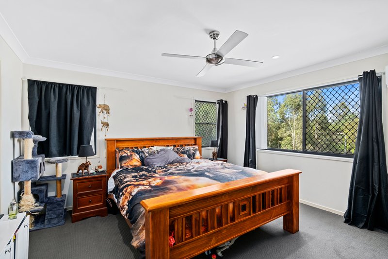 Photo - 18 Schroeder Street, Yarrabilba QLD 4207 - Image 7