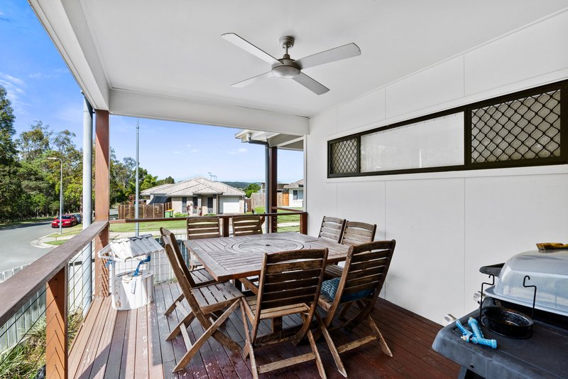 Photo - 18 Schroeder Street, Yarrabilba QLD 4207 - Image 12