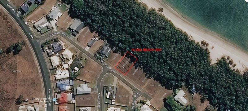 Photo - 18 Sea Beach Way, Toogoom QLD 4655 - Image 2