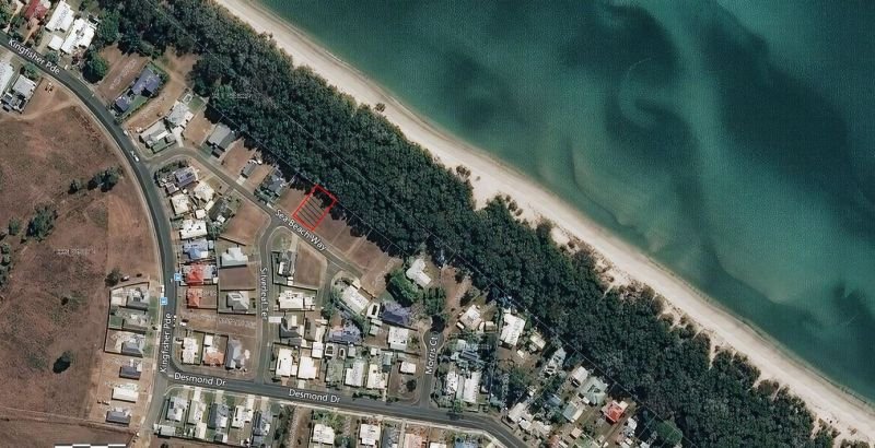 Photo - 18 Sea Beach Way, Toogoom QLD 4655 - Image 3