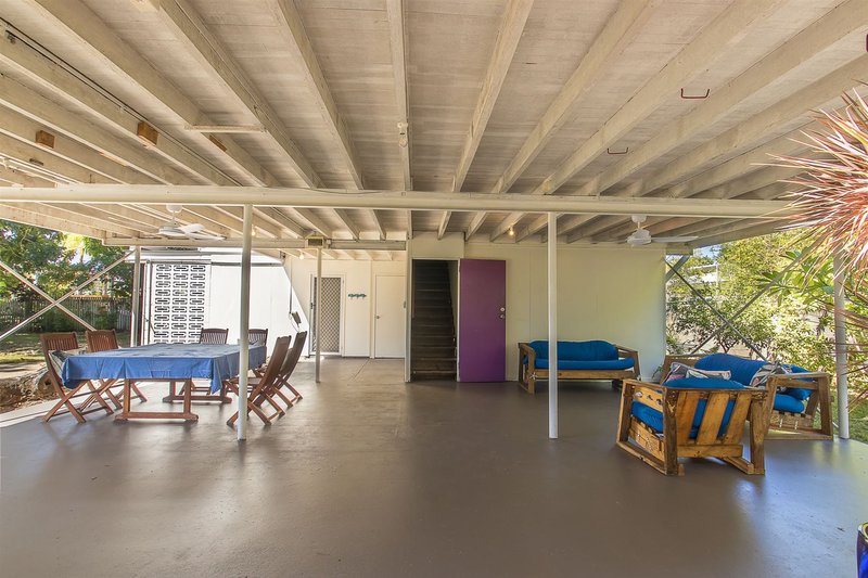 Photo - 18 Seaward Crescent, Pallarenda QLD 4810 - Image 13