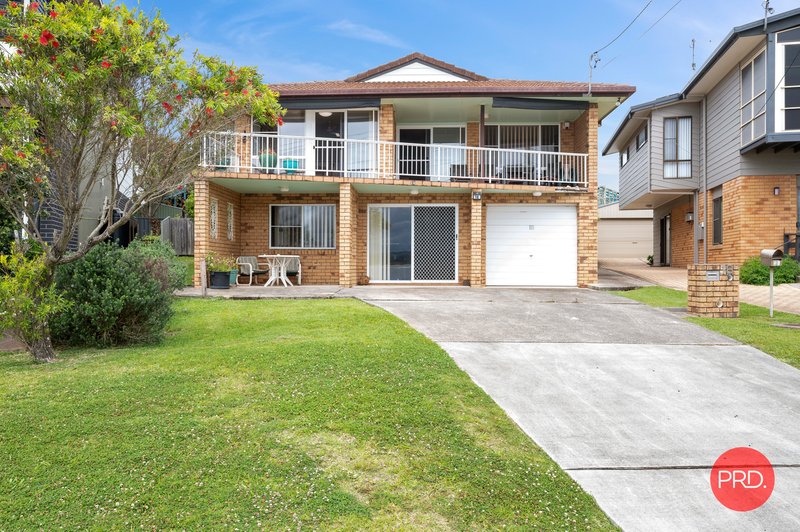 Photo - 18 Second Avenue, Arrawarra Headland NSW 2456 - Image 3