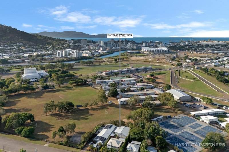 Photo - 1/8 Second Avenue, Railway Estate QLD 4810 - Image 2
