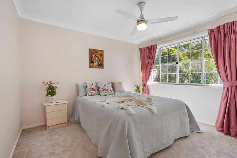 Photo - 18 Selkirk Crescent, Ferny Grove QLD 4055 - Image 13