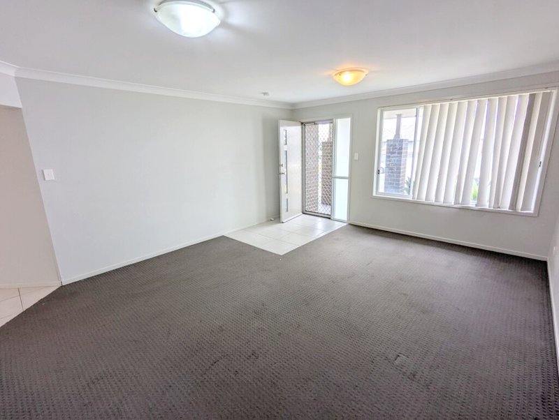 Photo - 18 Sellers Avenue, Rutherford NSW 2320 - Image 5