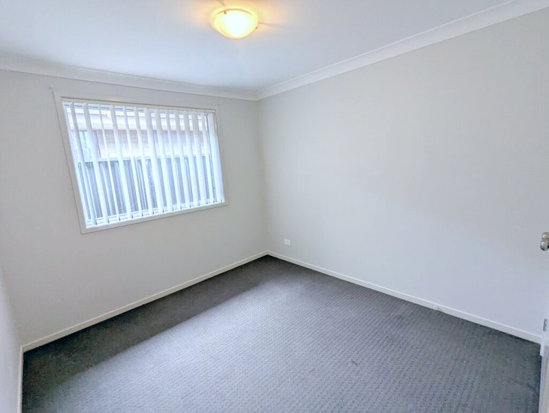Photo - 18 Sellers Avenue, Rutherford NSW 2320 - Image 6