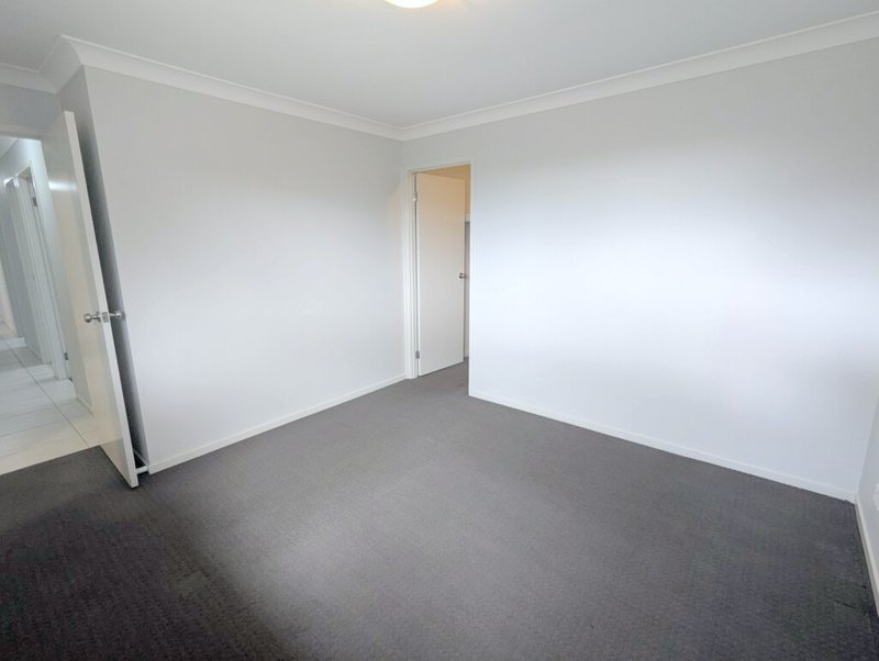 Photo - 18 Sellers Avenue, Rutherford NSW 2320 - Image 7