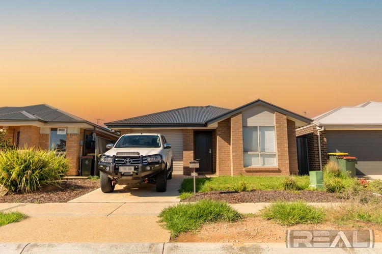 Photo - 18 Senna Avenue, Andrews Farm SA 5114 - Image 1