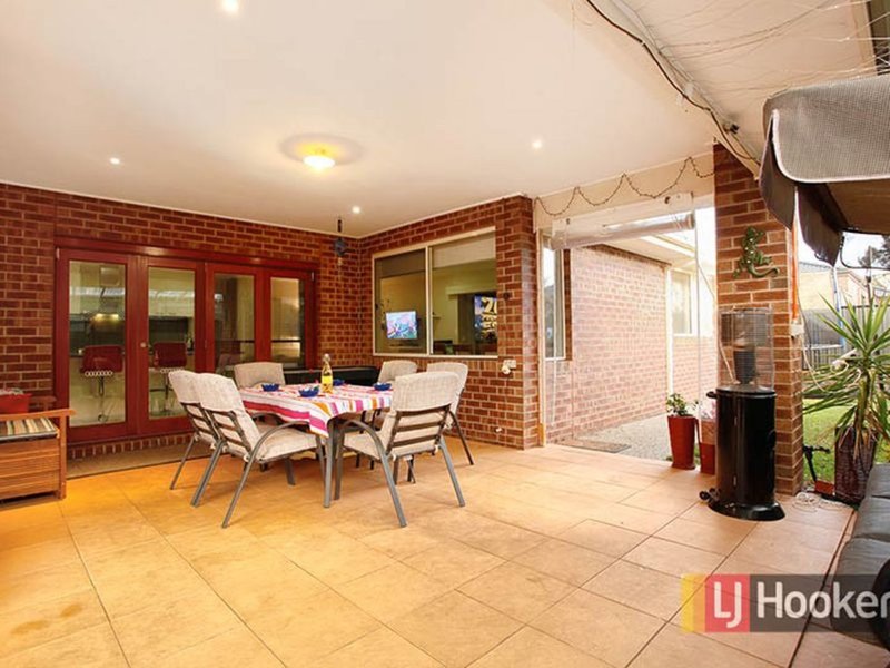 Photo - 18 Serene Street, Tarneit VIC 3029 - Image 3