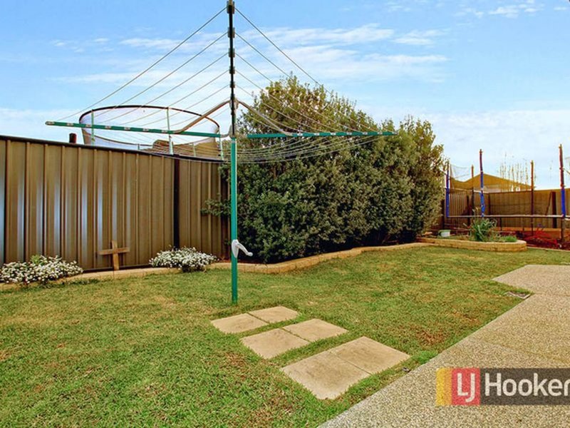 Photo - 18 Serene Street, Tarneit VIC 3029 - Image 7