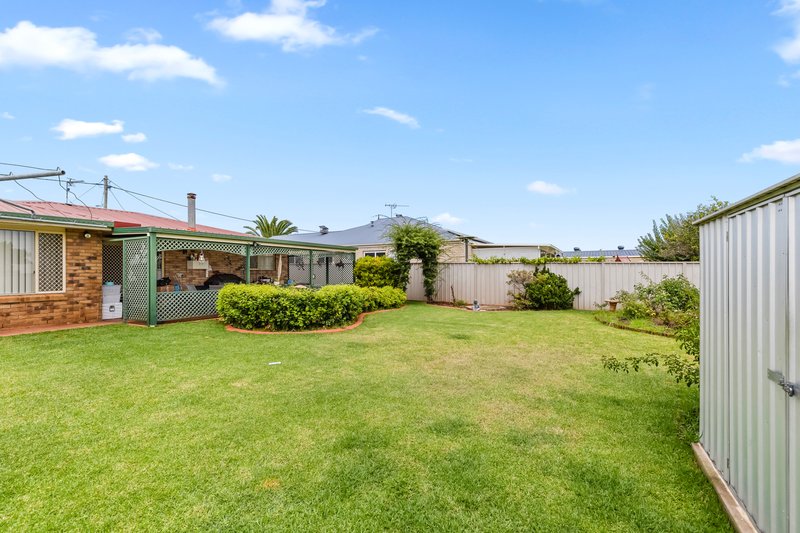 Photo - 18 Shannon Court, Oakey QLD 4401 - Image 3