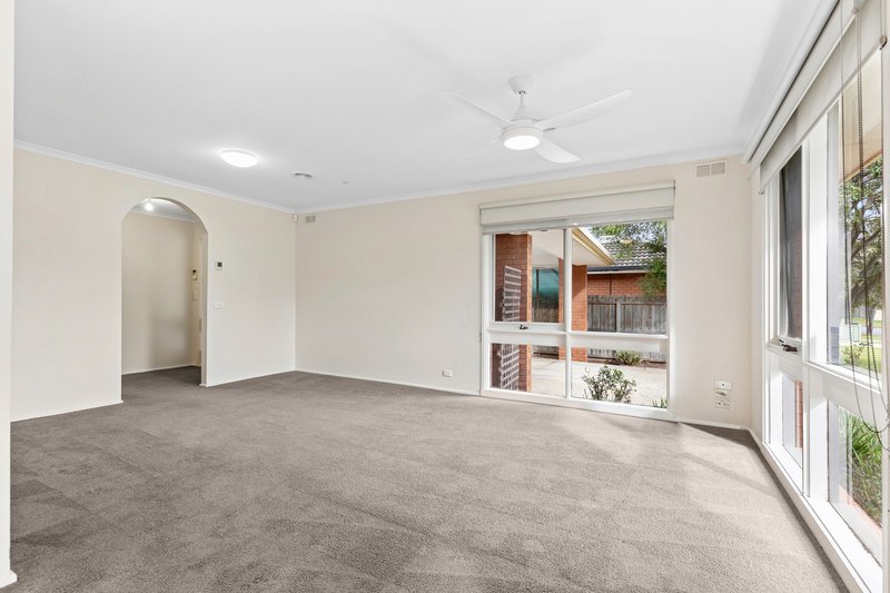 Photo - 18 Sheeran Crescent, Lara VIC 3212 - Image 4