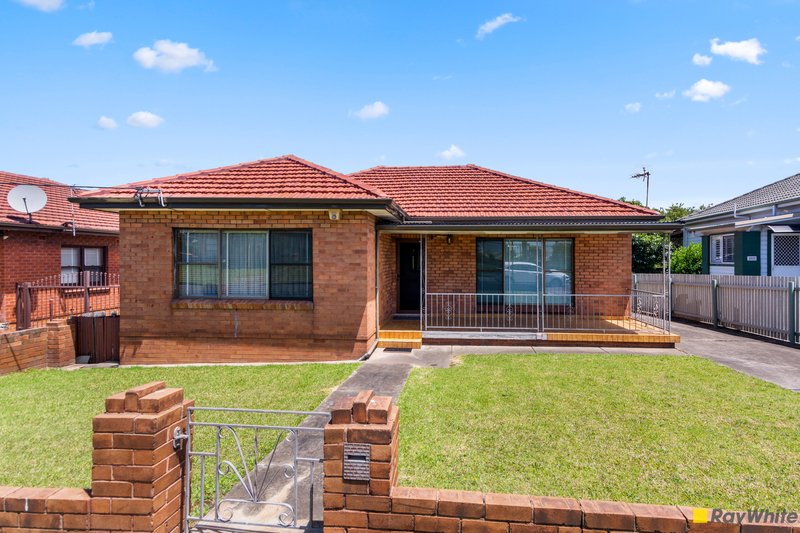 18 Shellharbour Rd , Port Kembla NSW 2505