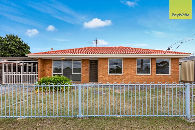 18 Shepherds Grove, Kings Park VIC 3021