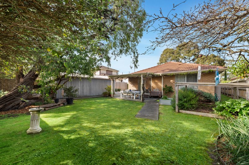 Photo - 18 Sheppard Drive, Scoresby VIC 3179 - Image 8