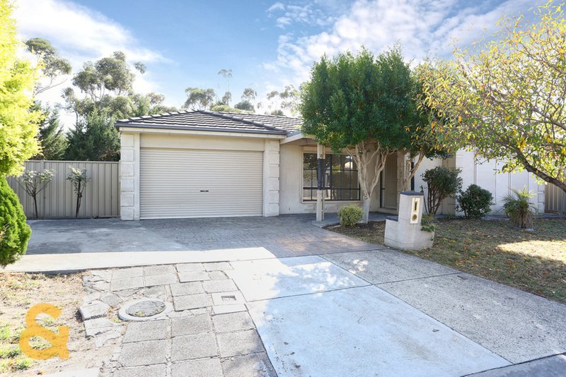 18 Sheridan Way, Roxburgh Park VIC 3064