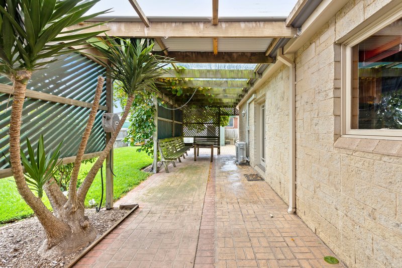 Photo - 18 Sherwood Grove, Lara VIC 3212 - Image 9