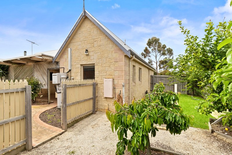 Photo - 18 Sherwood Grove, Lara VIC 3212 - Image 12