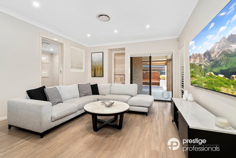 Photo - 18 Silverleaf Lane, Moorebank NSW 2170 - Image 3